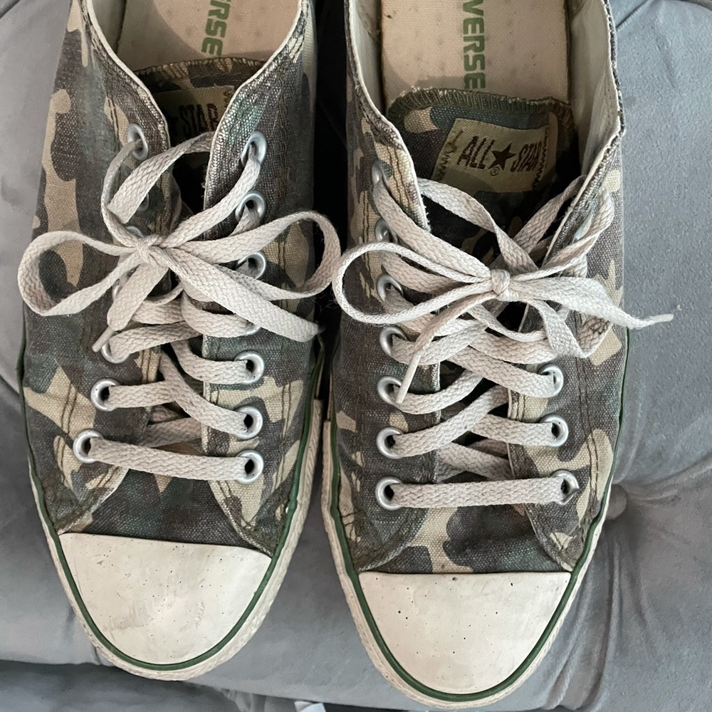 Men’s converse